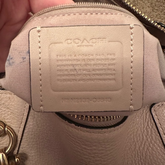 Large pale rose Coach bag - Picture 3 of 3